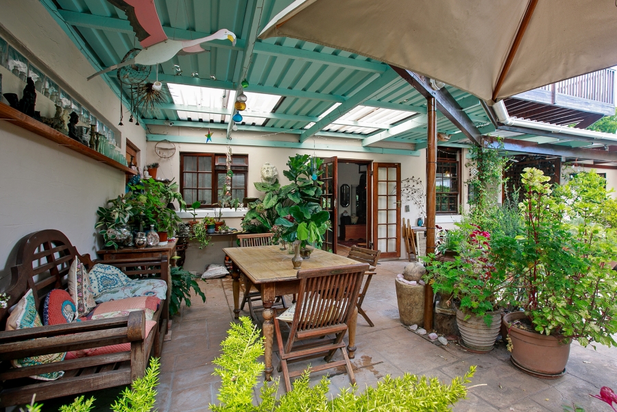 4 Bedroom Property for Sale in Harfield Village Western Cape